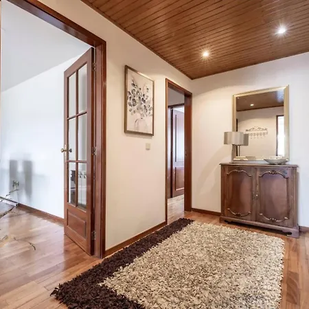 Lobo Apartment Guimaraes