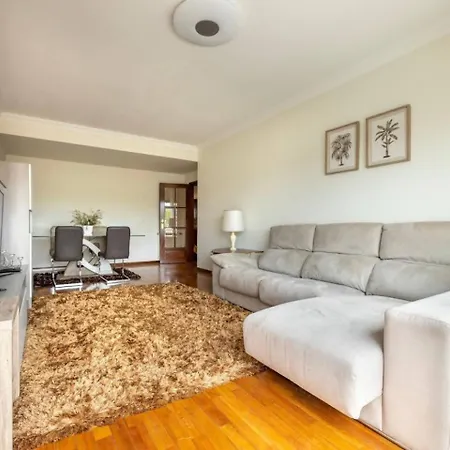 Apartment Lobo *