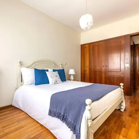 Apartment Lobo *